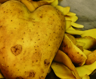 Preparing potatoes