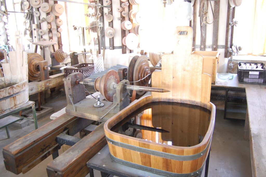 Inside Harrachov’s Glassworks