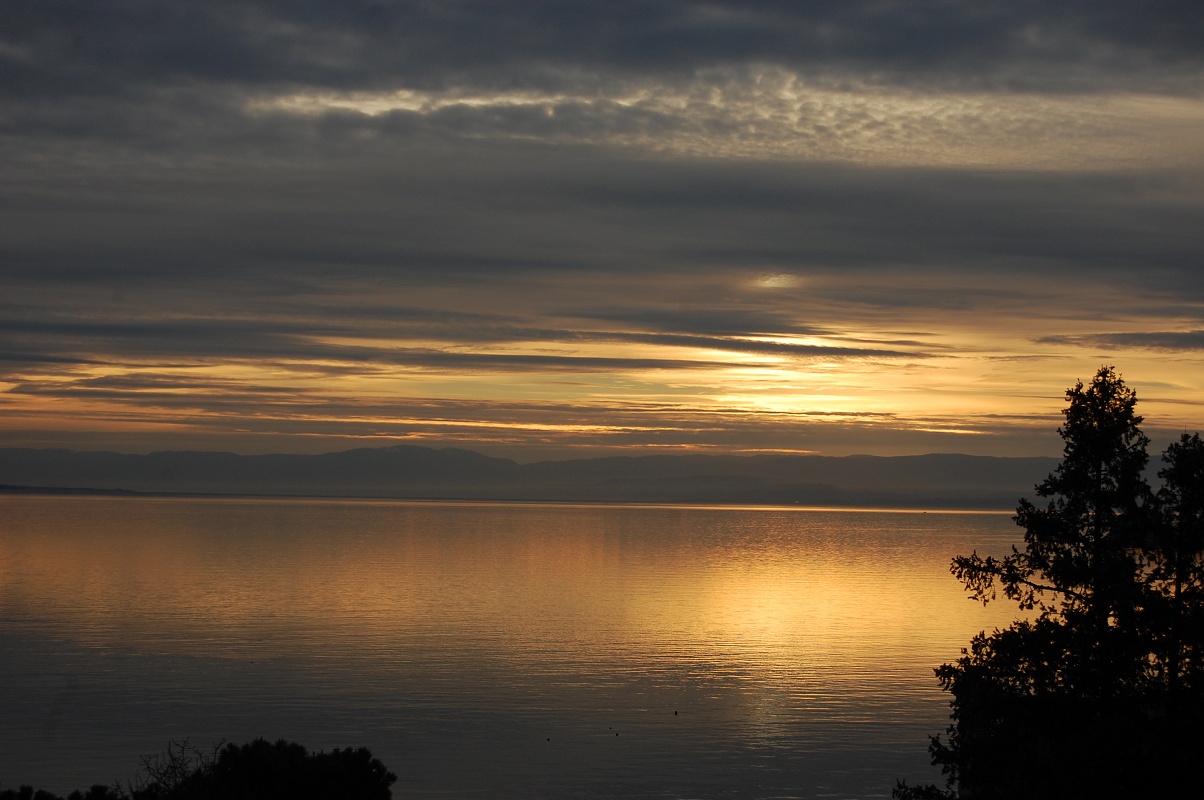 Sunset over Lac Leman