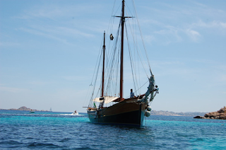 Sailing boat